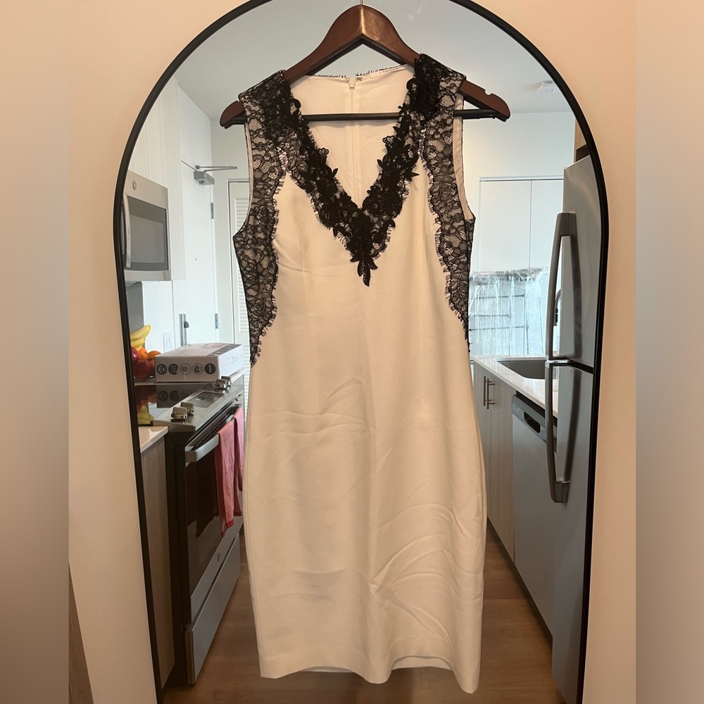 Size 6 NWT T Tahari white dress with black lace